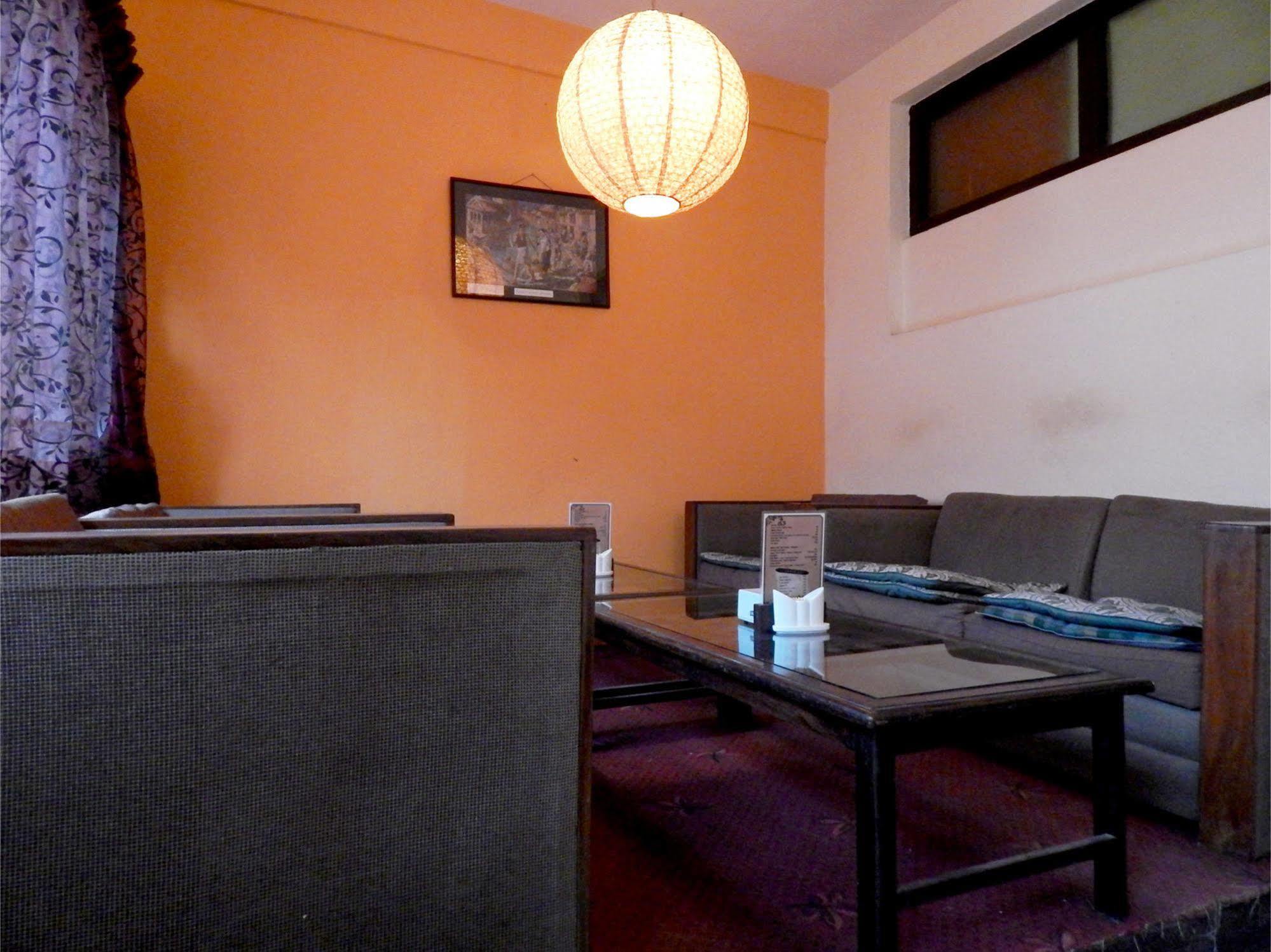 Hotel Earth House Katmandu Zewnętrze zdjęcie
